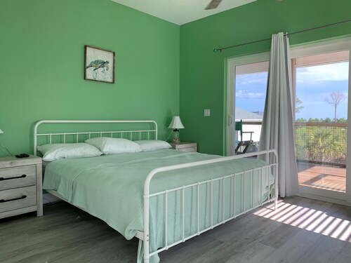 Beautiful gulf views, spacious living area, and private pool! - Cape San Blas
