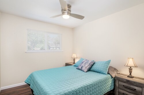Practical & comfortable 4bed/2bath house in clovis - Fresno, CA