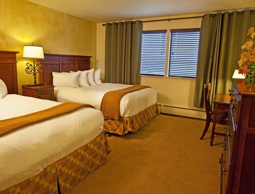 Beaver run resort - cozy mountain hotel getaway - Breckenridge, CO