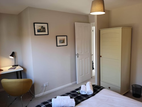 2 bedroom property in quiet location - Buckinghamshire