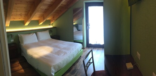 Large two-room attic apartment - Savoie