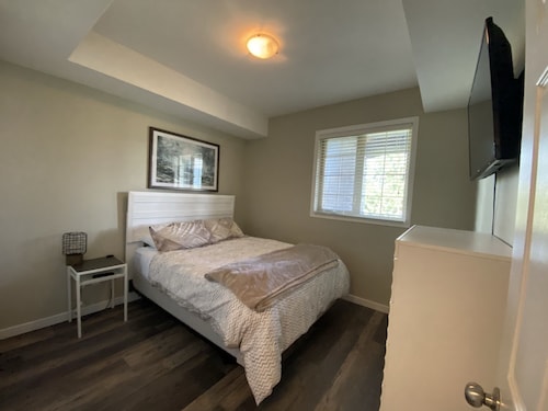 Beautiful 2 bedroom suite at pinnacle pointe resort - Kelowna
