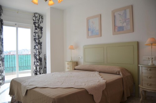 Azucarera 5º i - deux chambres appartement, couchages 4 - Torre del Mar
