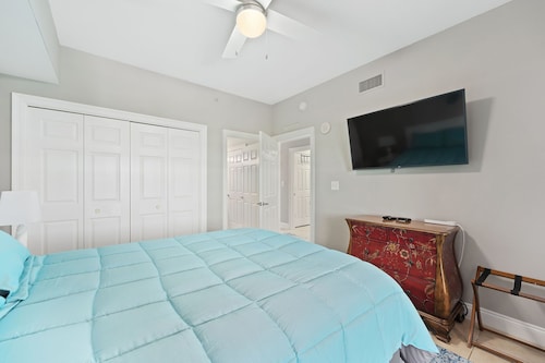 ***gulf front master suite***  life's a beach *** - Panama City Beach