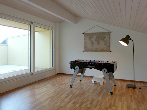 Lovely apartment for 7 guests with wifi, tv, balcony and parking - Brienz