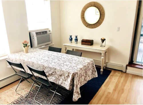 Beautiful duplex with private garden in harlem - Bronx, NY
