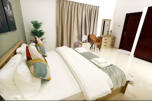 Jovial - 3 bedroom luxury villa - Dubai