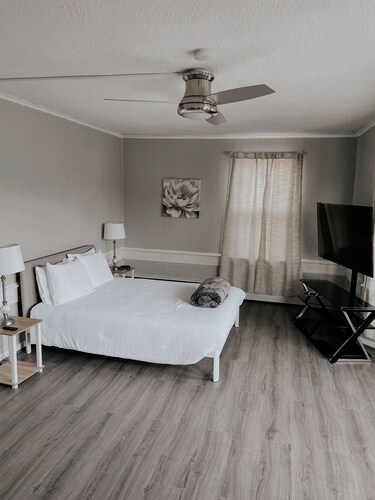Modern 3 bedroom apartment in downtown nazareth - Nazareth