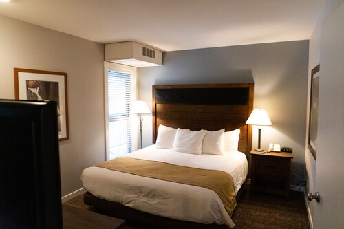Beautiful 2 bedroom, 2 bath condo at the seventh mountain resort. - Oregon
