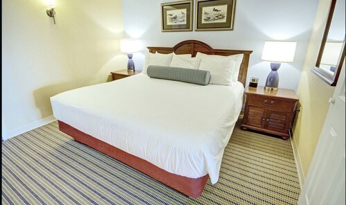 1 bedroom with beautiful views of the newport harbor during folk festival! - Newport, RI