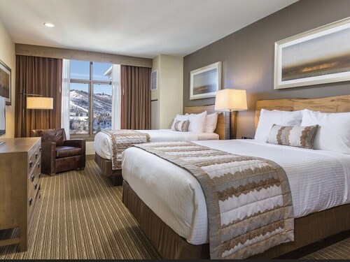 Ring in 2022 in luxury at the wyndham resort at avon, co - Beaver Creek