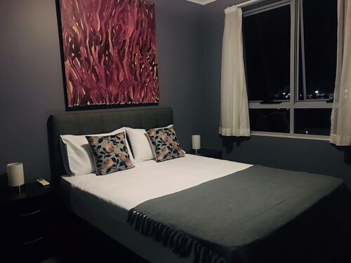 The lyne suite @ curtis apartments - Gladstone