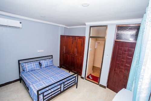 Neat fully-furnished feel at home townhome - Dar es Salam