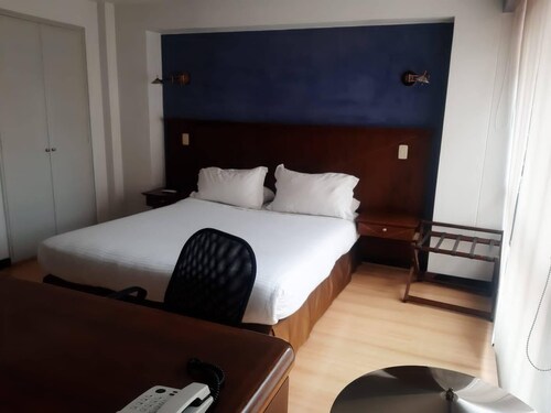 Hotel suite type room - bogotá parque 93 - Bogota