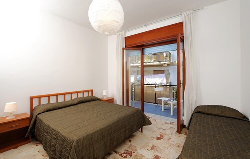 Homerez - 70 m away from the beach! beautiful appartement for 6 ppl. at maiori - Maiori