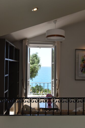 Luxurious/design house sea view old antibes for 6 - Antibes