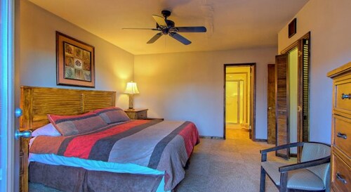 Mountain resort with kitchen, hot tub, heated indoor pool, sauna and more!!! - Sugar Mountain