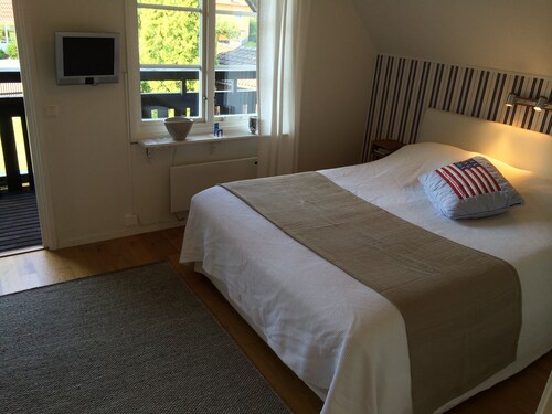 Exclusive villa near stockholm - the city on the day, barbecue in the garden in the evening - Täby