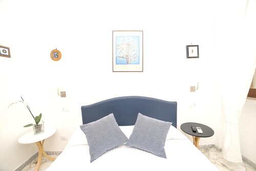Homerez - house 500 m away from the beach for 3 ppl. with balcony at maiori - Maiori