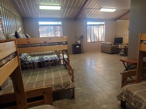 10 bed cabin in cedar vale kansas - Kansas (State)