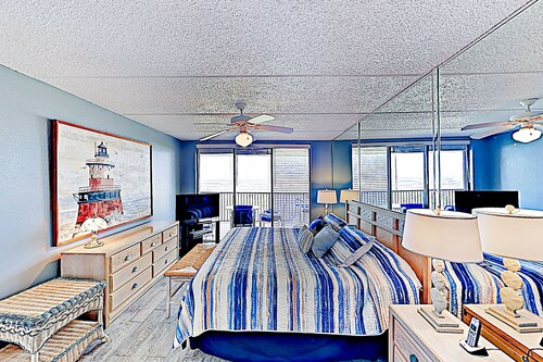 Unit 301 | coastal corner condo | balcony, gulf views, resort amenities - South Padre Island
