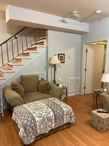 Charming river ridge sleeps 6 and is 15 minutes to the french quarter - Kenner