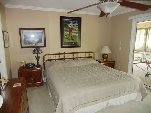 4 bedroom golf front home large deck, ping pong,wifi,hdtv,walk to village,resort - Virginia