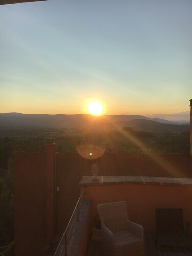 In the heart of the village 200 years old private home with a fantastic view - Roussillon