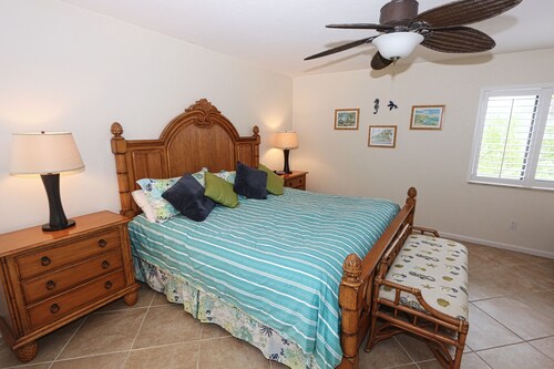 Sanibel island gulf front vacation rental condo, sanddollar c201, 2 bedrooms, 2 bathrooms, sleeps 6 - Sanibel Island