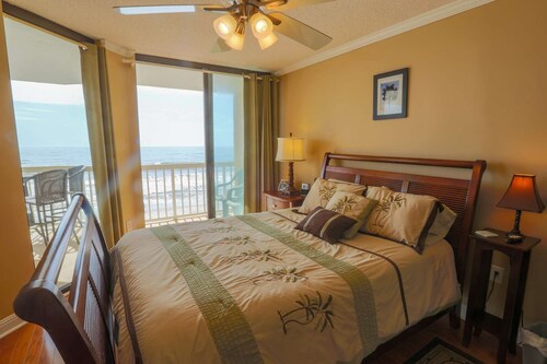 Oceanfront condo w ocean views, private balcony, gated community with pools & private beach access. - Folly Beach