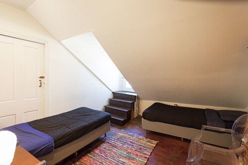 Extremely spacious three bedroom society hill apartment - Philadelphia, PA