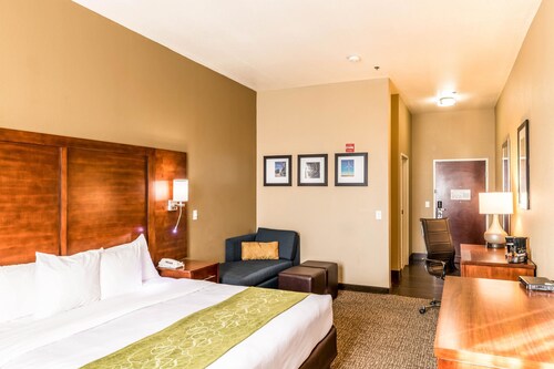 Comfort suites south - Amarillo