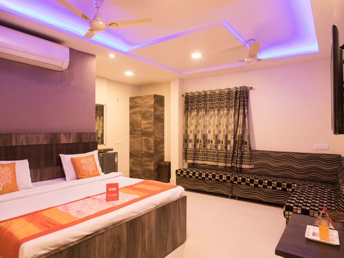 Oyo 10365 hotel rr - Nagpur