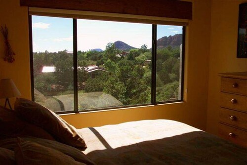 Vues spectaculaires sur le rocher rouge et le coucher de soleil à sedona ~ escapade de lune de miel ~ spa luxueux - Arizona