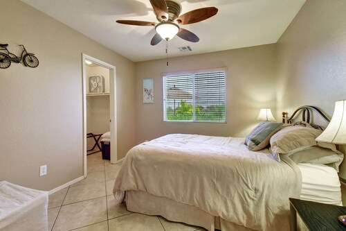 **new on vrbo! relax in sunny az on the golf course and private heated * pool - Avondale, AZ