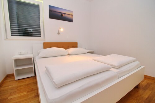Apartments kula - one-bedroom apartment with terrace and sea view-b1 - Mljet