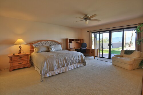 Extraordinary panoramic-view home with private pool in ram's hill! - Borrego Springs