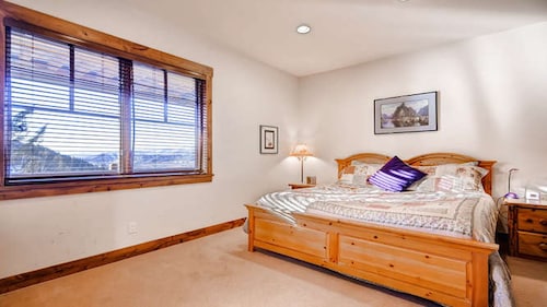 Luxury 'lodge'  5br mountain top home comfortably sleeps 15+ - Beaver Creek