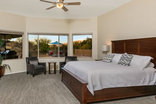 Bella view resort beckons you to enjoy the peace and quiet of this home. - Oro Valley