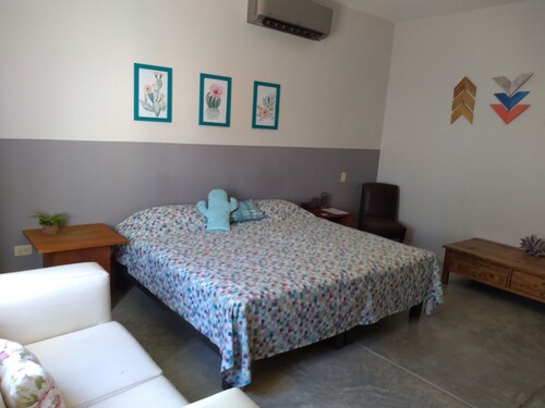 Beautiful 4 bedroom house  (duplex) - La Paz