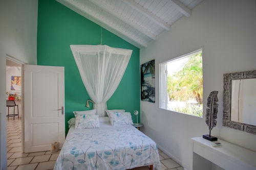 Villa avocatier piscine au sel + spa - Guadeloupe
