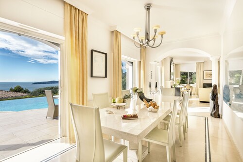 Villa monaco - 5* luxury paradise , heaven on earth with bentley limo and staff - Monaco