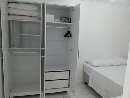 Apt top 2 climate rooms and climate room accommodates 10 people - Maceió