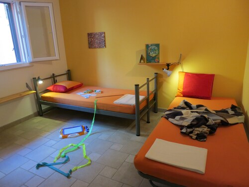 Corallo 1, top apartment for 4-5 p., right by the sea, boat dock, bike hit - Korčula