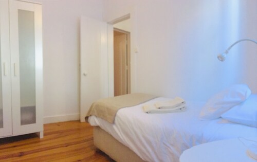 3 bedrooms apartment - Campo de Ourique