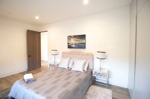 Luxe venice 3bed/2bath with parking- blocks to abbot kinney blvd + rose ave - Santa Monica, CA