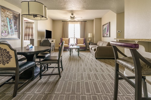 Exquisite wyndham grand desert, 2 bedroom suite - North Las Vegas