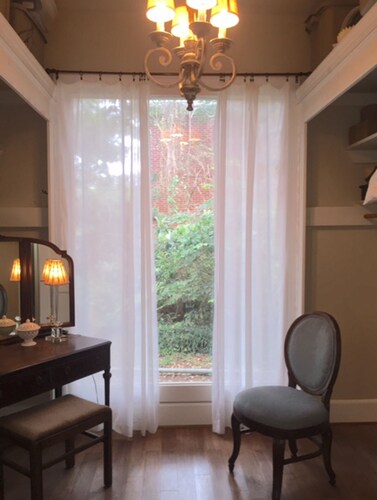 Executive suite on park ave. - Thomasville, GA