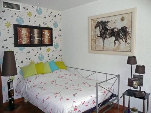 Sleeps 4, ground floor apartment in a villa between the rhône and the sea - Salin-de-Giraud