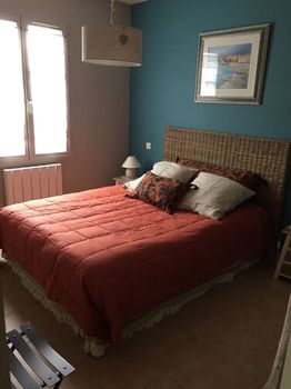 House with enclosed garden and private heated pool - La Rochelle